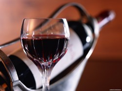 Какими целебными свойствами обладает красное вино?
